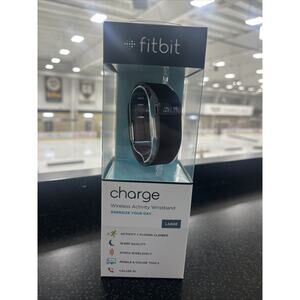 Fitbit Charge Black Size Large FB404BKL Fitness Tracker New in Box